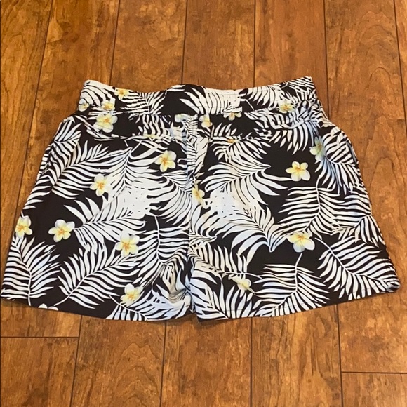 Fashion-nova Men shorts - Picture 2 of 3